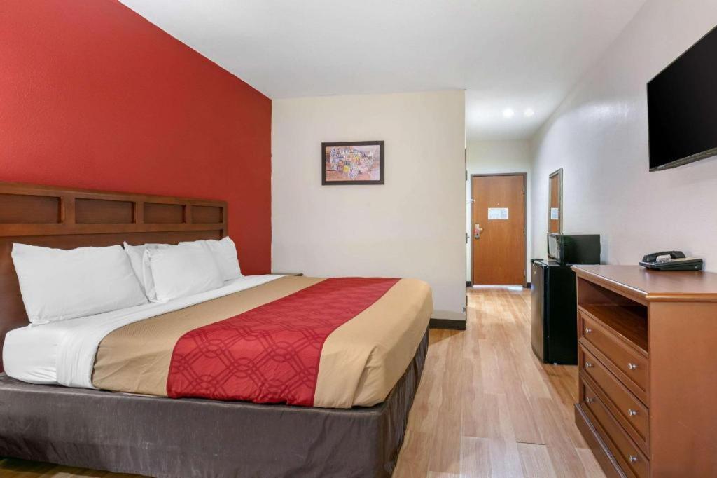 Econo Lodge Eutaw Exterior photo